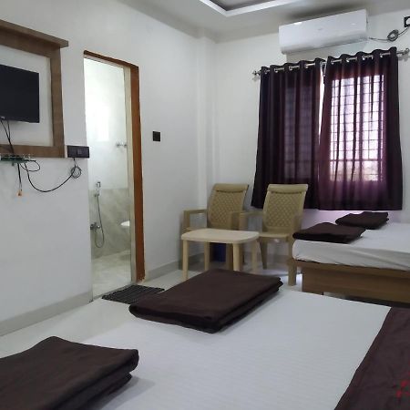 Hotel Vrundavan Pune Zewnętrze zdjęcie