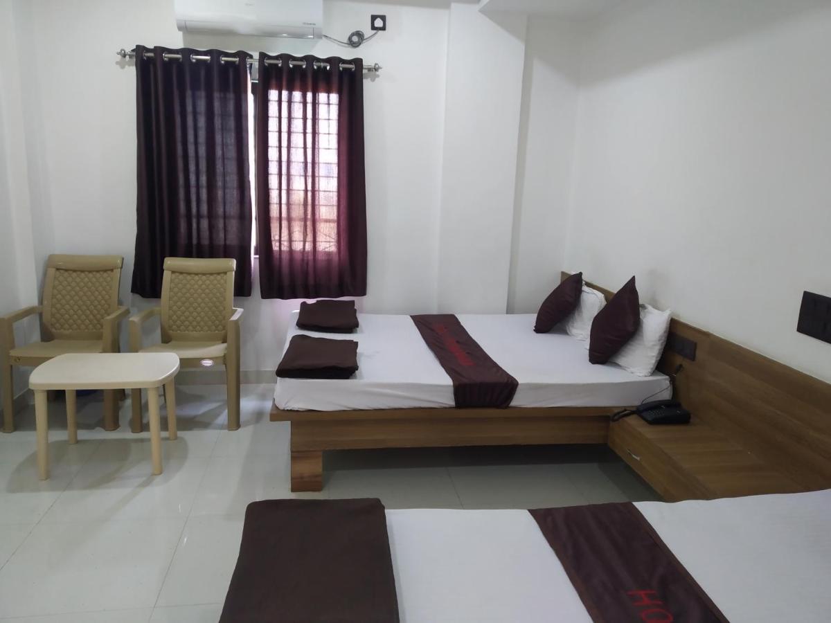 Hotel Vrundavan Pune Zewnętrze zdjęcie